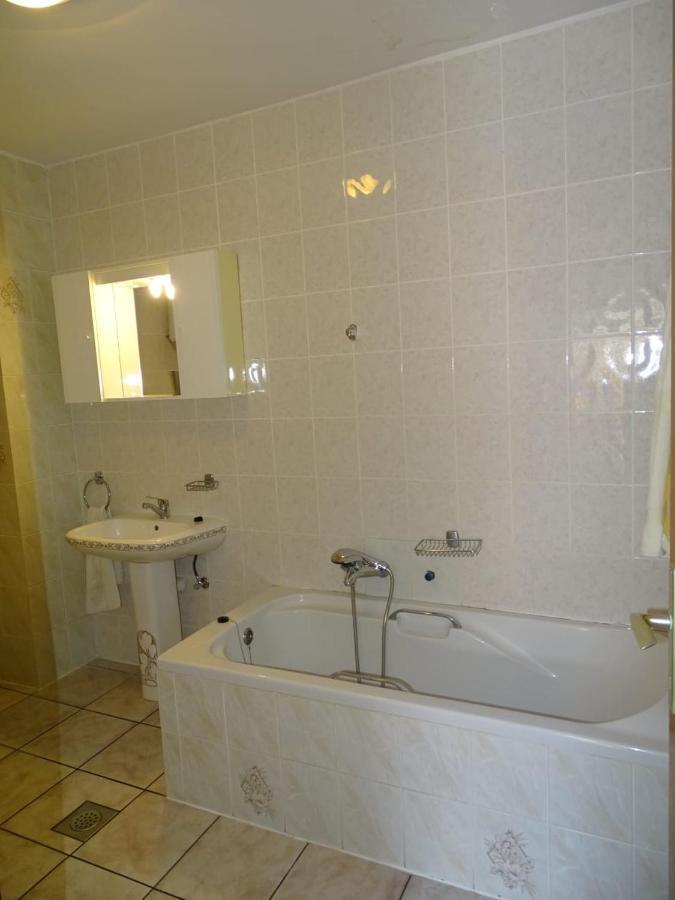 Zana Apartments Stan Trigraci Bagian luar foto