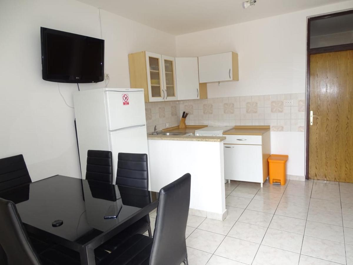 Zana Apartments Stan Trigraci Bagian luar foto